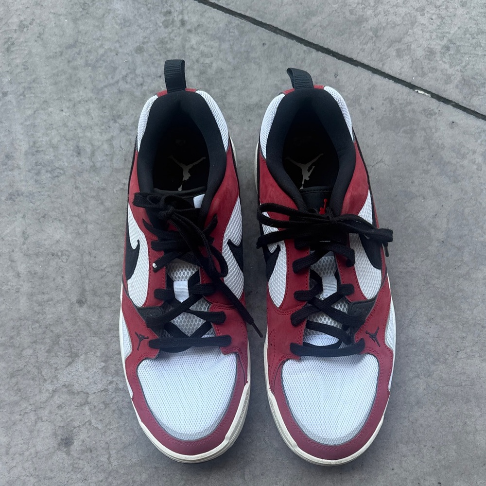 Nike Men's Red, White & Black Athletic Shoes